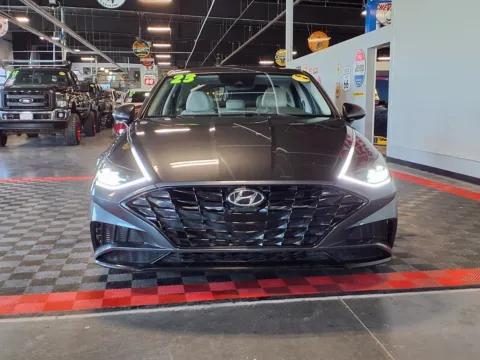 Photos of 2023 Hyundai Sonata SEL for sale in Gretna, NE at Gretna Auto Outlet
