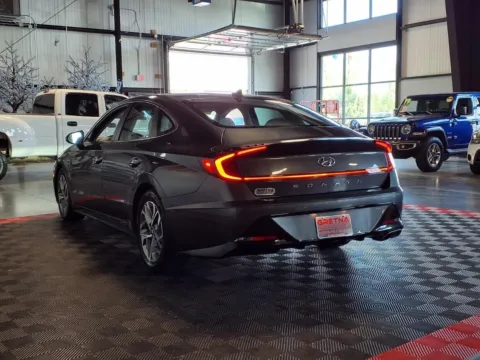 More photos of 2023 Hyundai Sonata SEL at Gretna Auto Outlet, NE