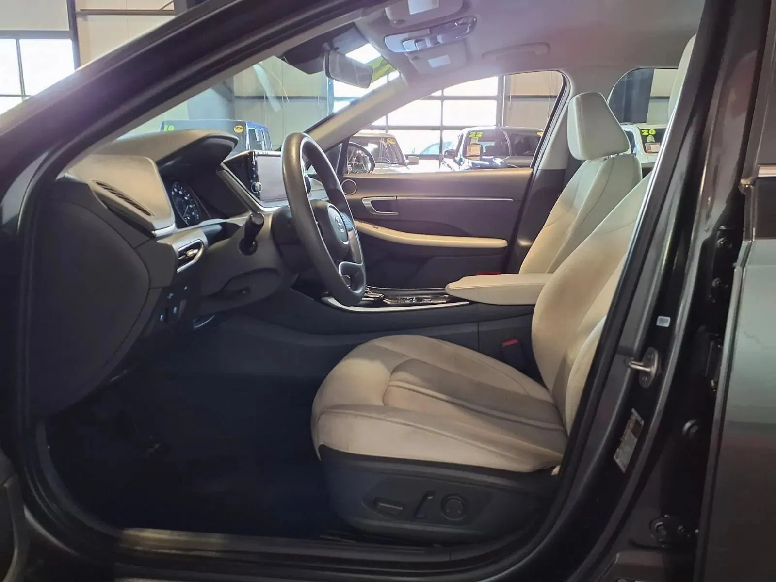 Hyundai Sonata photo 16