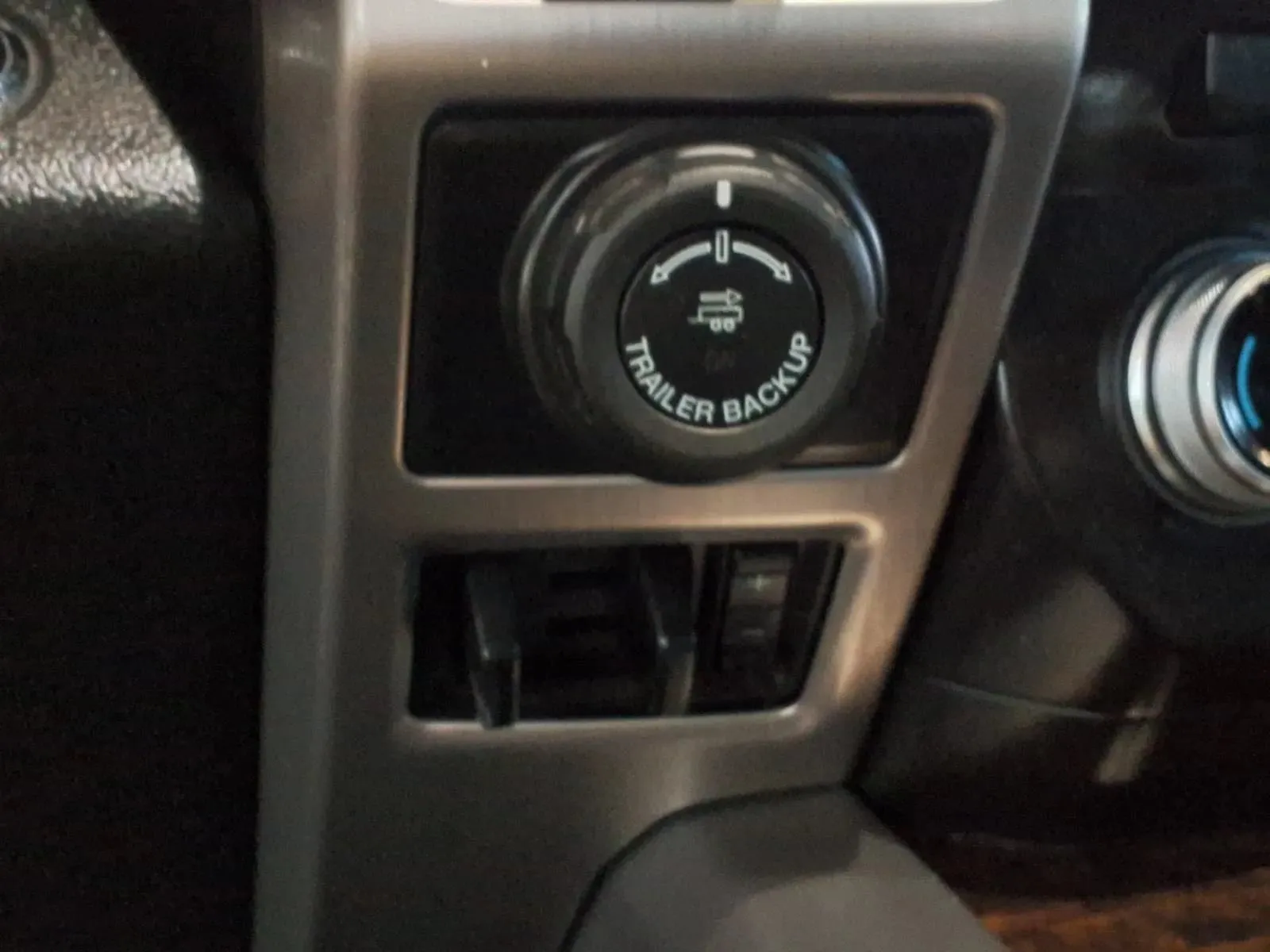Ford F-150 photo 24
