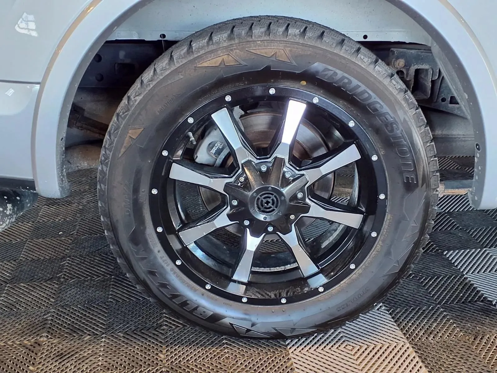 Ford F-150 photo 7