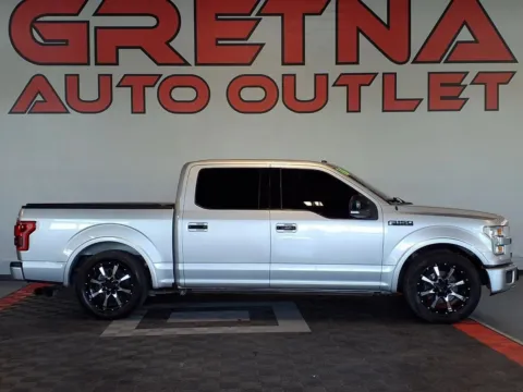 Silver 2016 Ford F-150 Platinum for sale in Gretna, NE