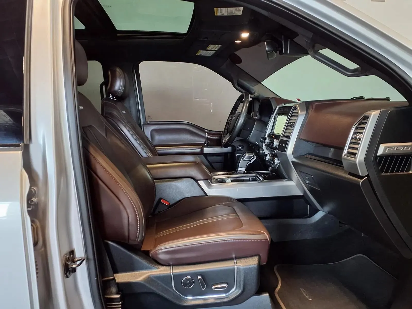 Ford F-150 photo 11