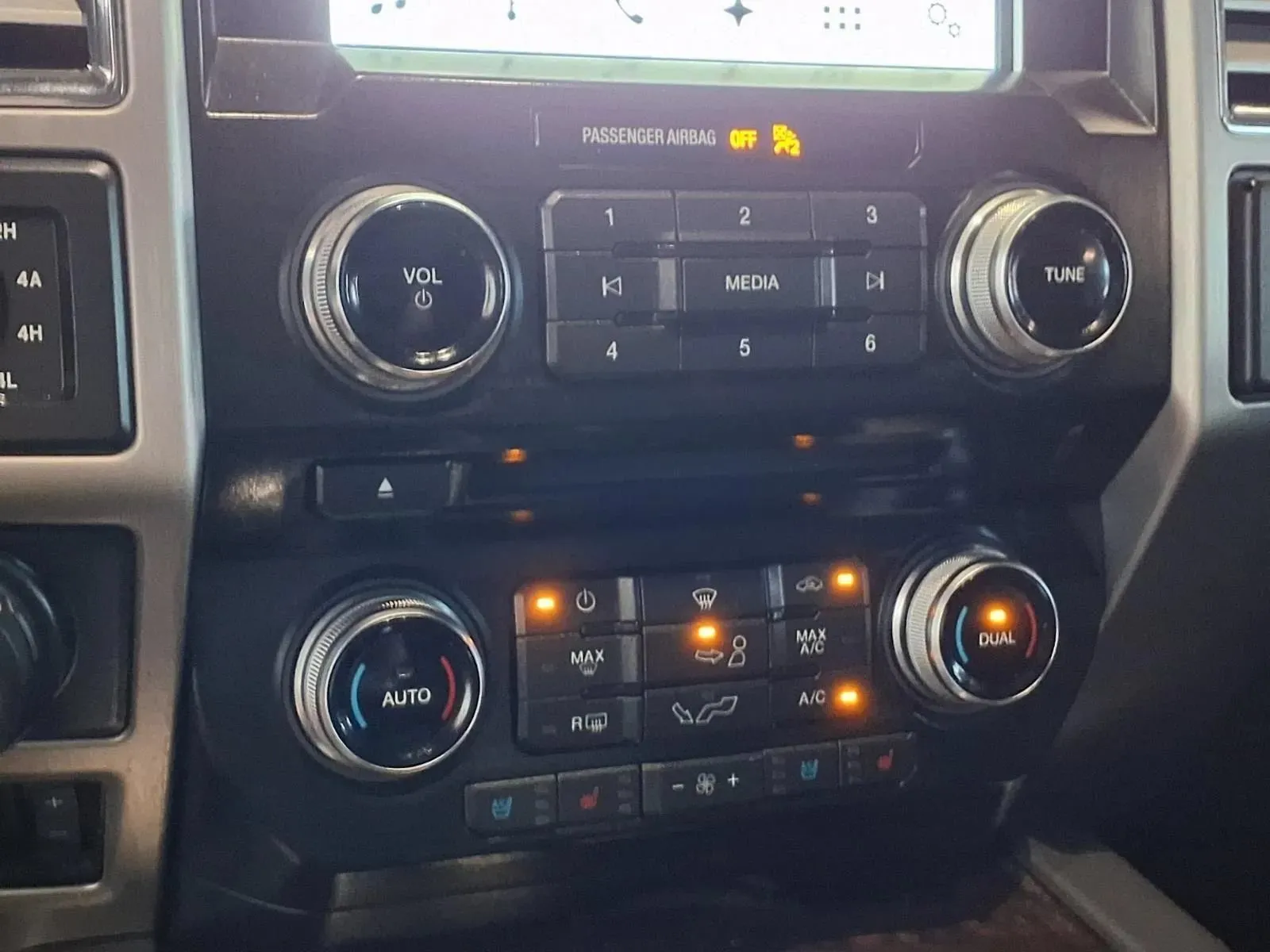 Ford F-150 photo 21