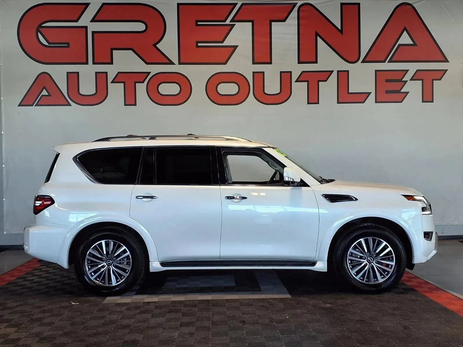 White 2023 Nissan Armada SL for sale in Gretna, NE