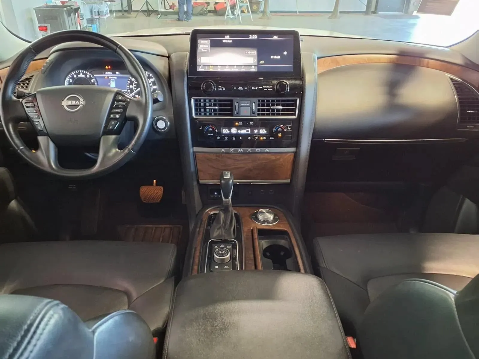 Nissan Armada photo 16