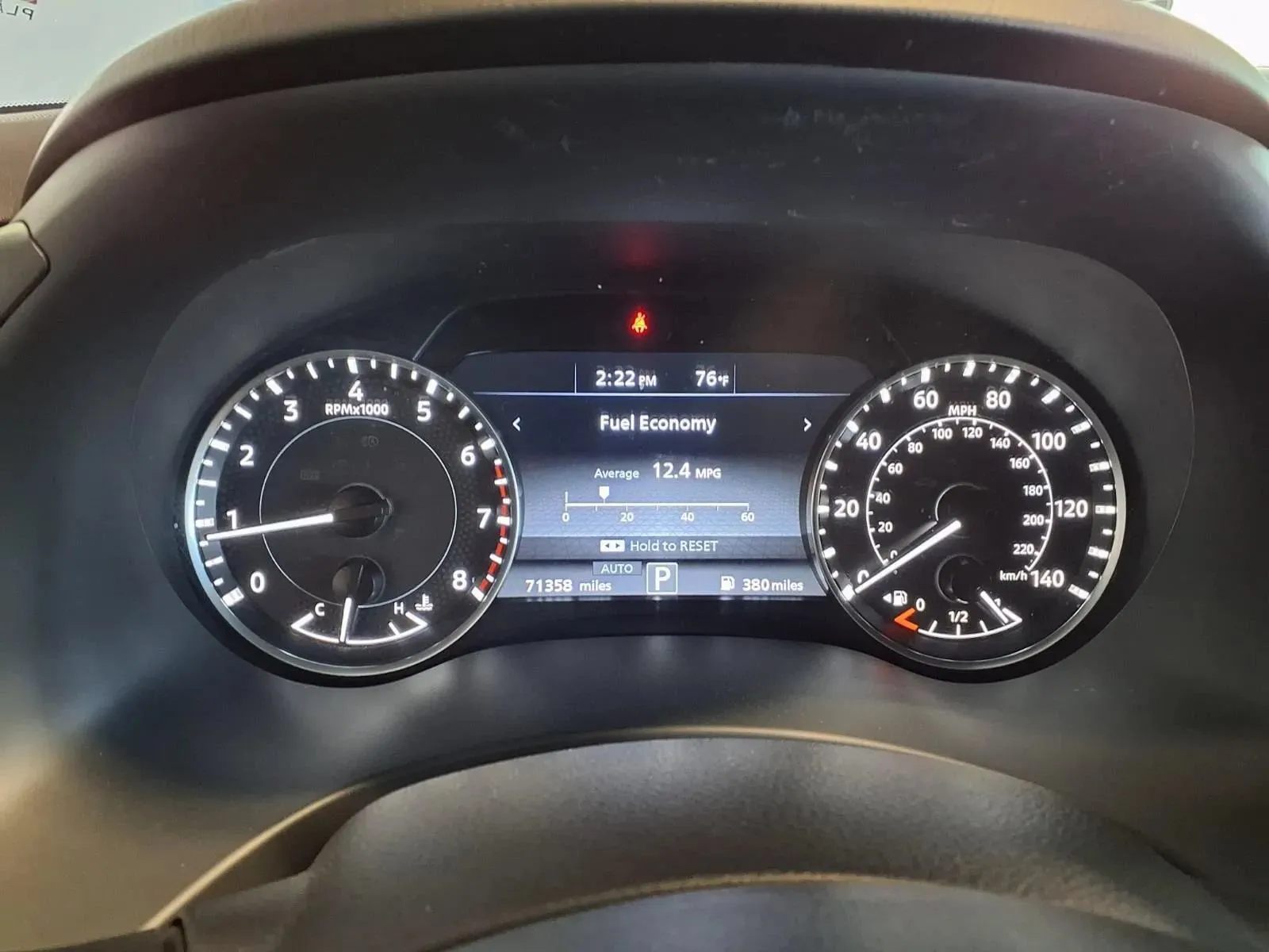 Nissan Armada photo 30