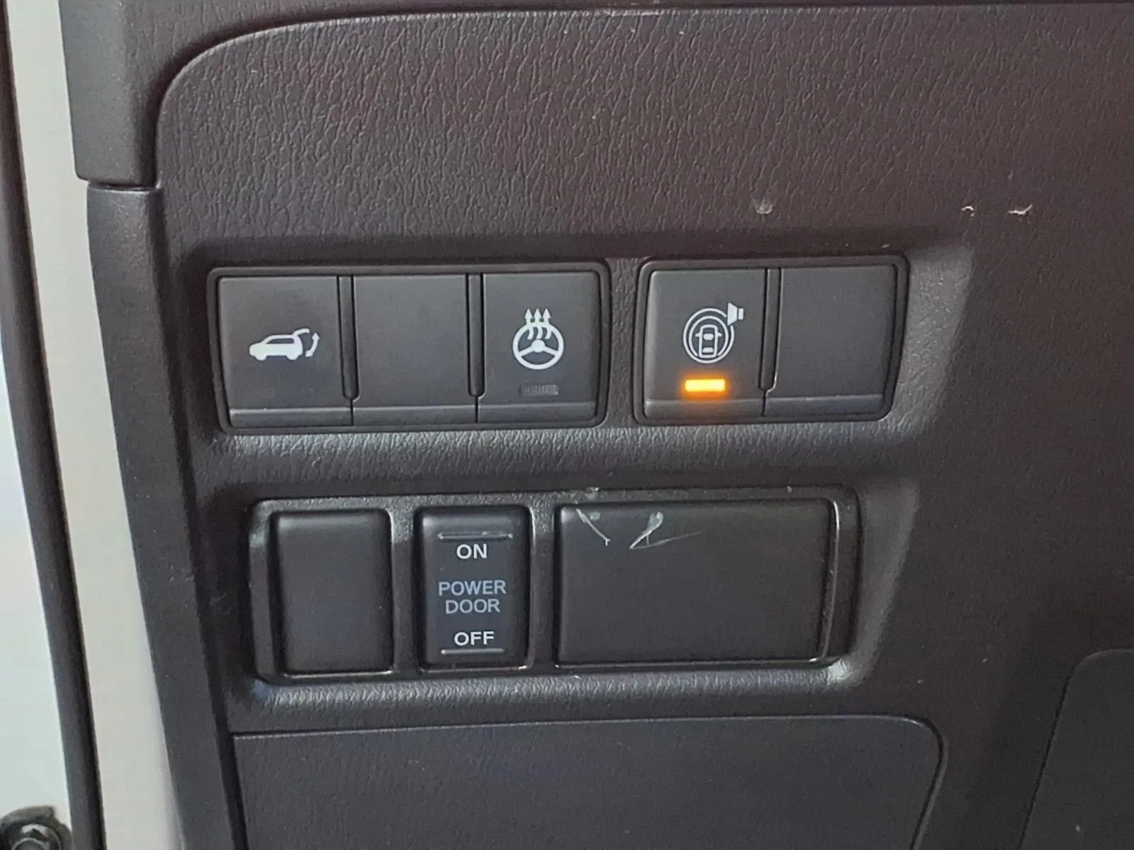 Nissan Armada photo 19