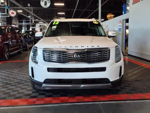 Photos of 2021 Kia Telluride S for sale in Gretna, NE at Gretna Auto Outlet