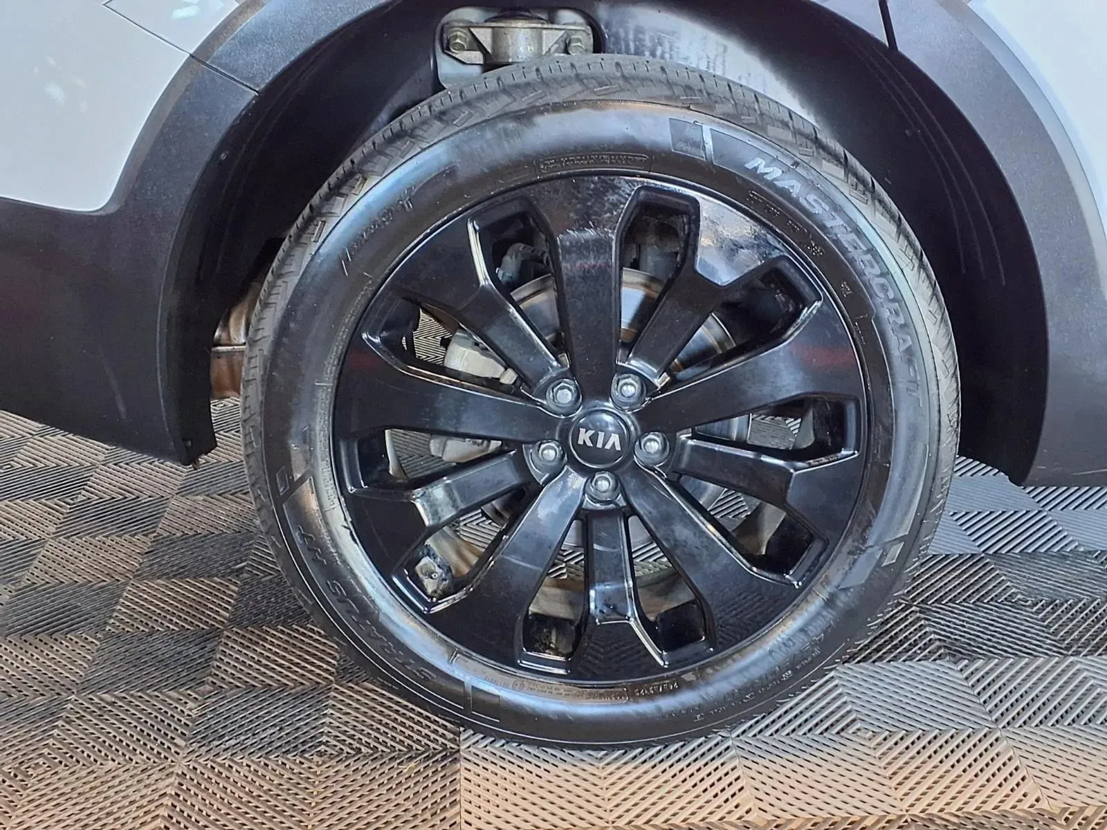 Kia Telluride photo 8