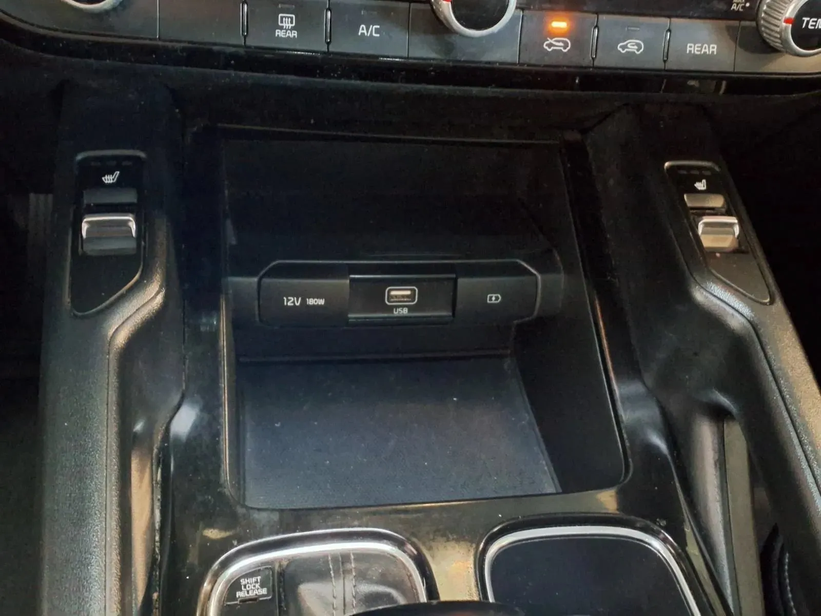 Kia Telluride photo 24