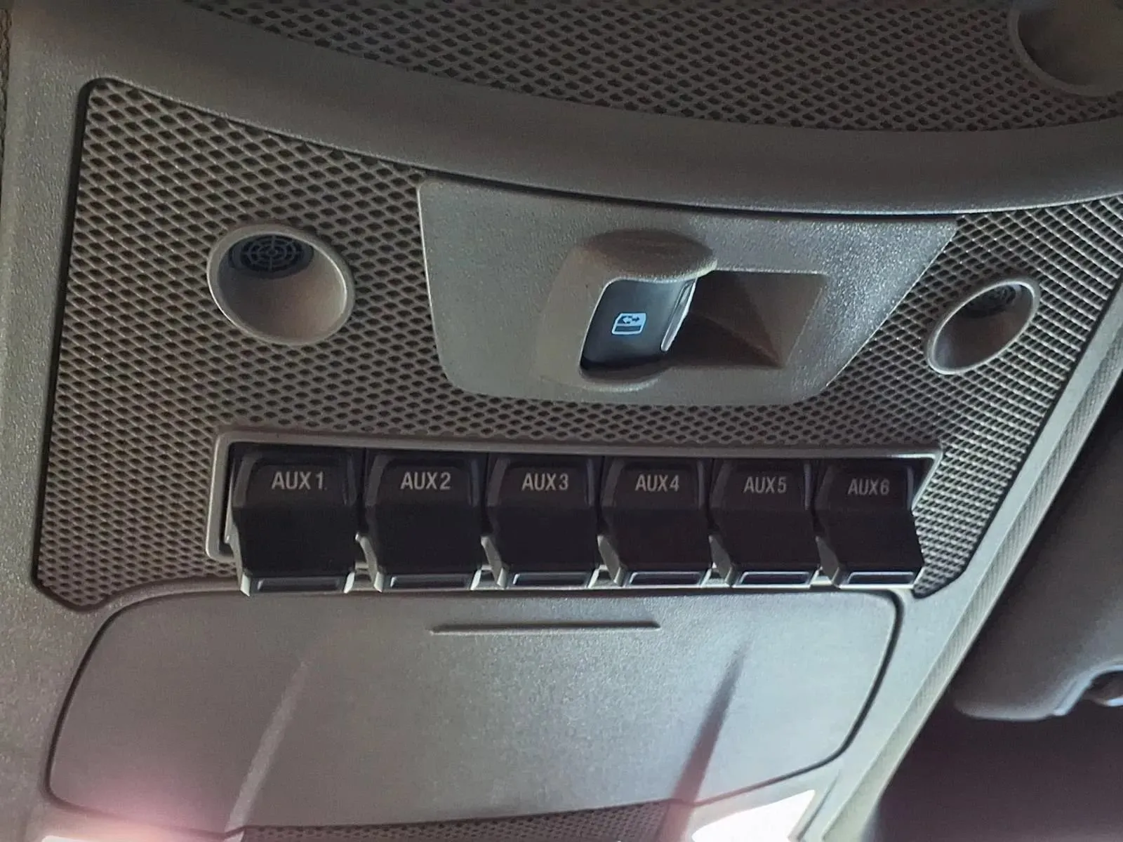 Ford F-350 photo 23