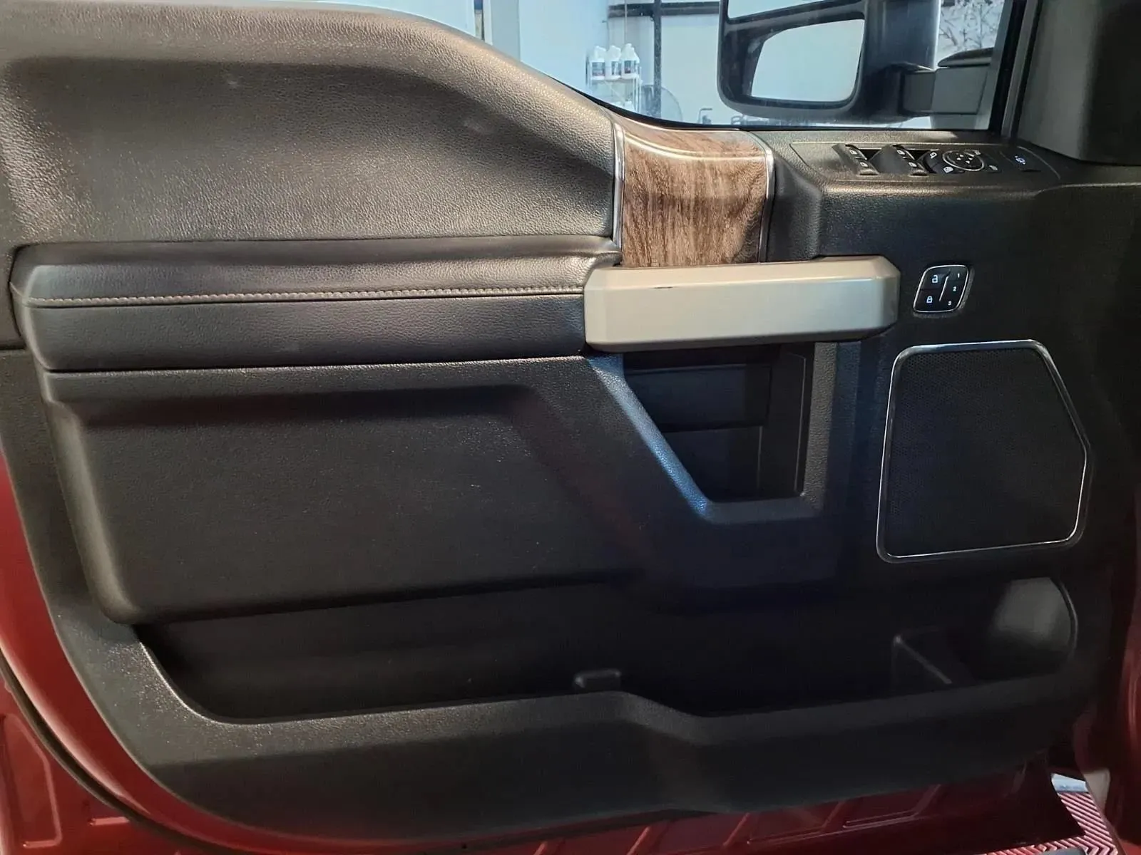 Ford F-350 photo 16