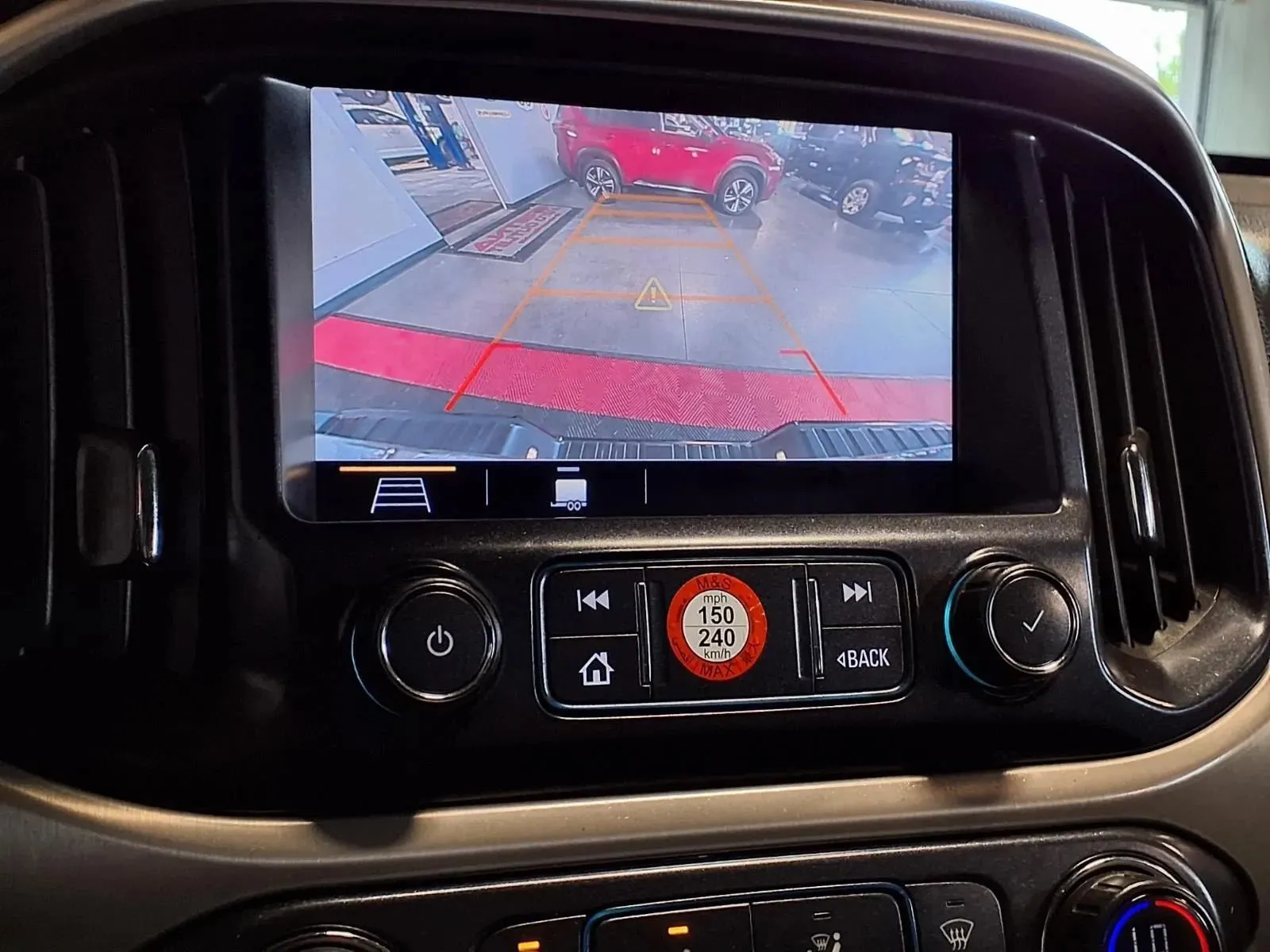 GMC Canyon photo 20