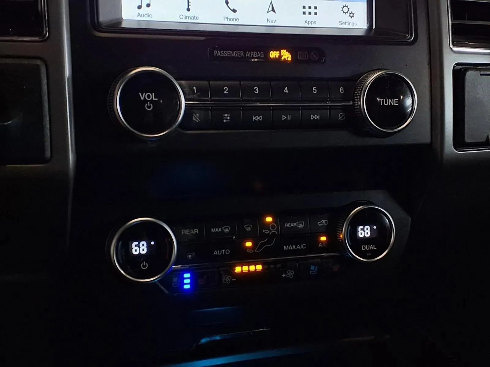 Ford Expedition photo 24