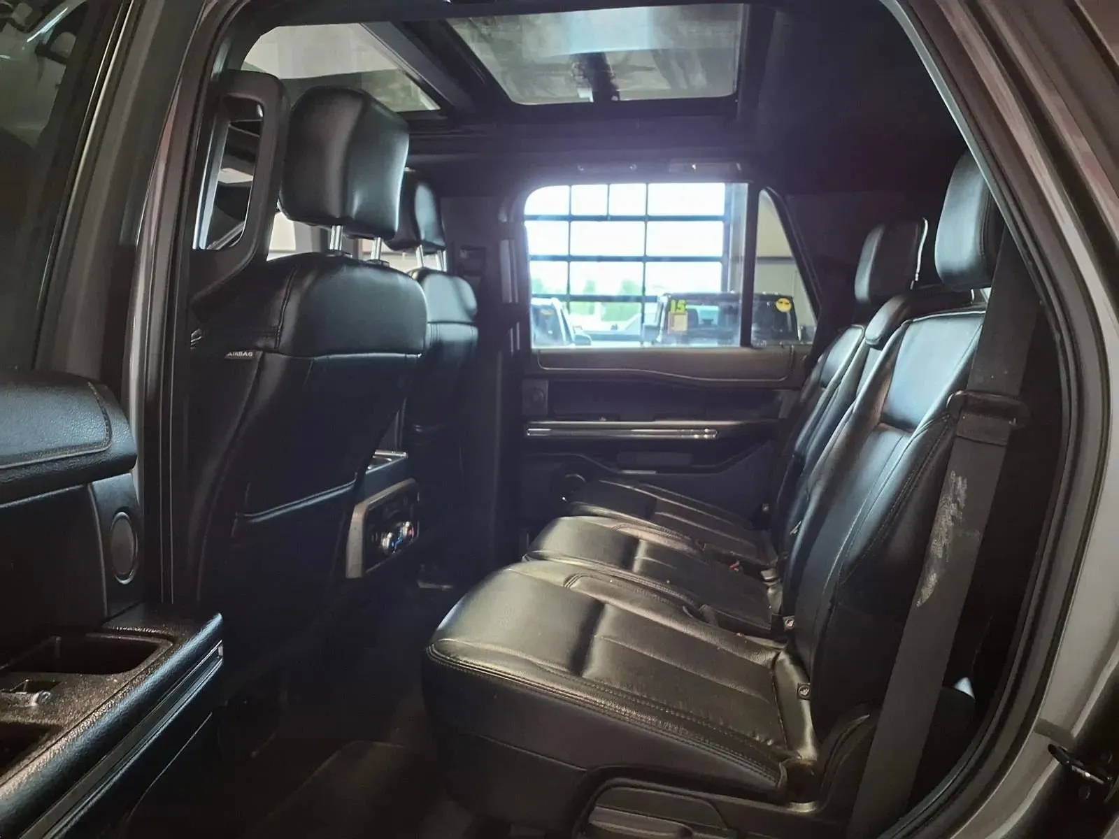 Ford Expedition photo 15