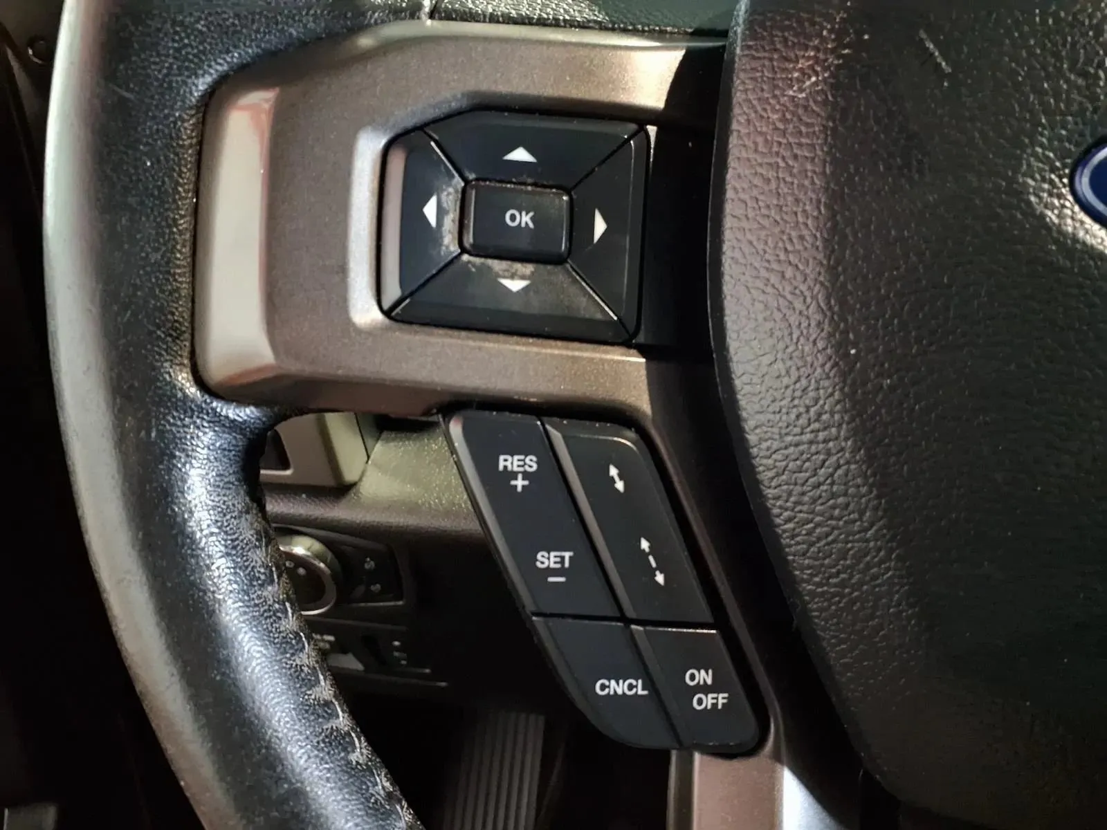 Ford Expedition photo 30
