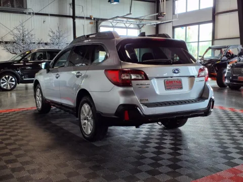 More photos of 2018 Subaru Outback 2.5i Premium at Gretna Auto Outlet, NE