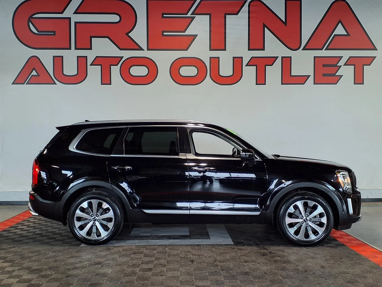 Black 2020 Kia Telluride S for sale in Gretna, NE