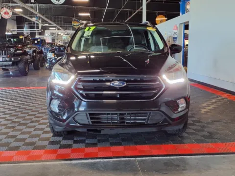 Photos of 2017 Ford Escape SE for sale in Gretna, NE at Gretna Auto Outlet