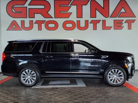 Black 2021 GMC Yukon XL Denali for sale in Gretna, NE
