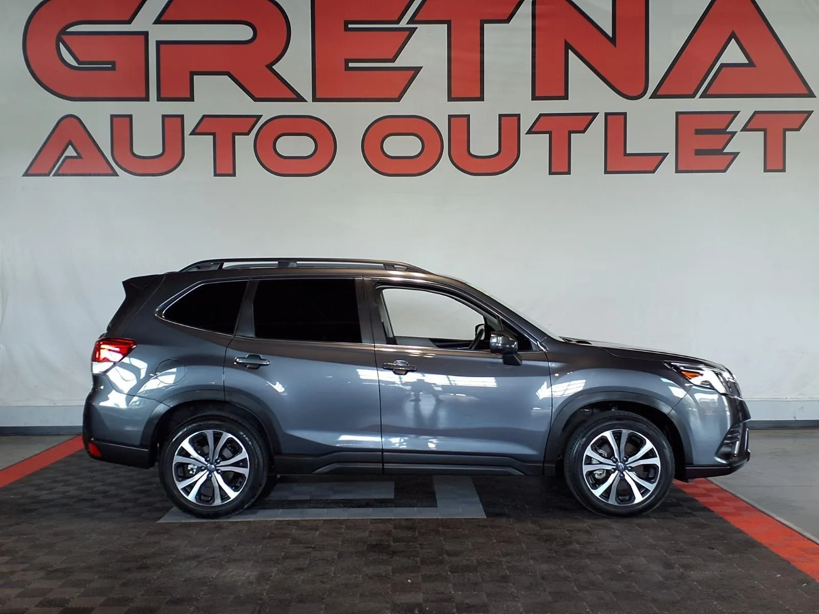 Gray 2023 Subaru Forester Limited for sale in Gretna, NE