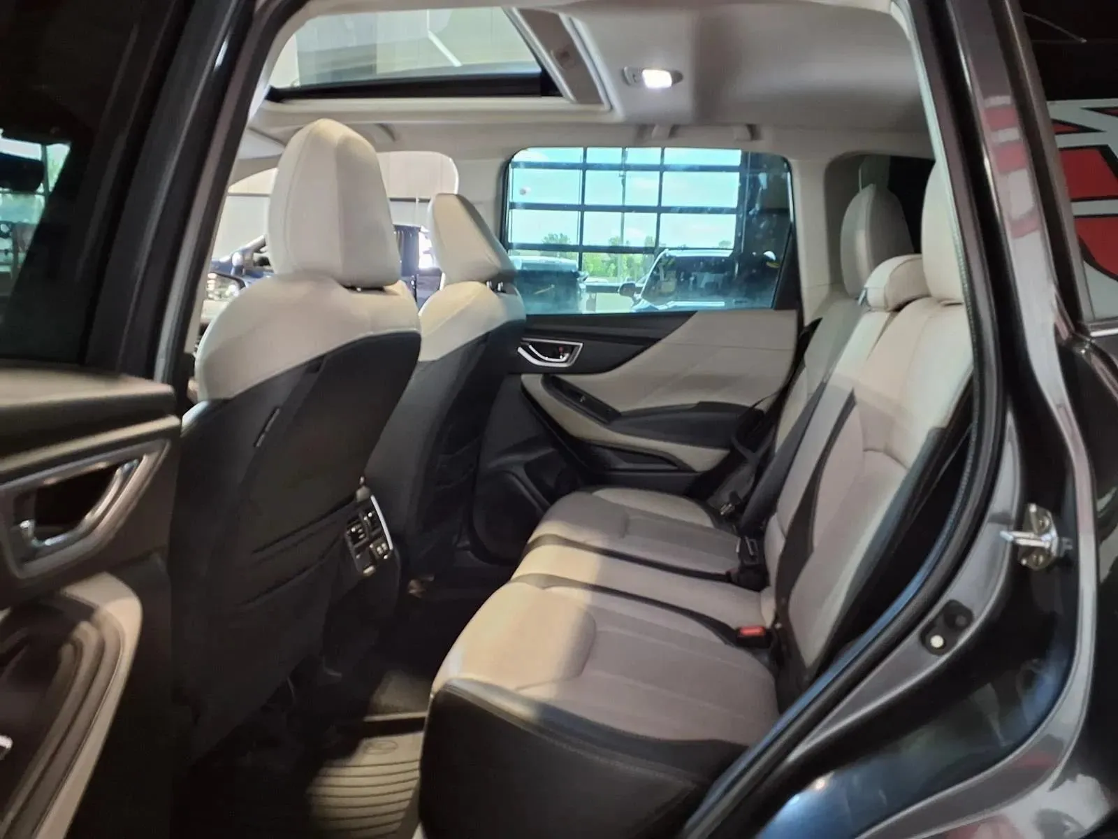 Subaru Forester photo 14