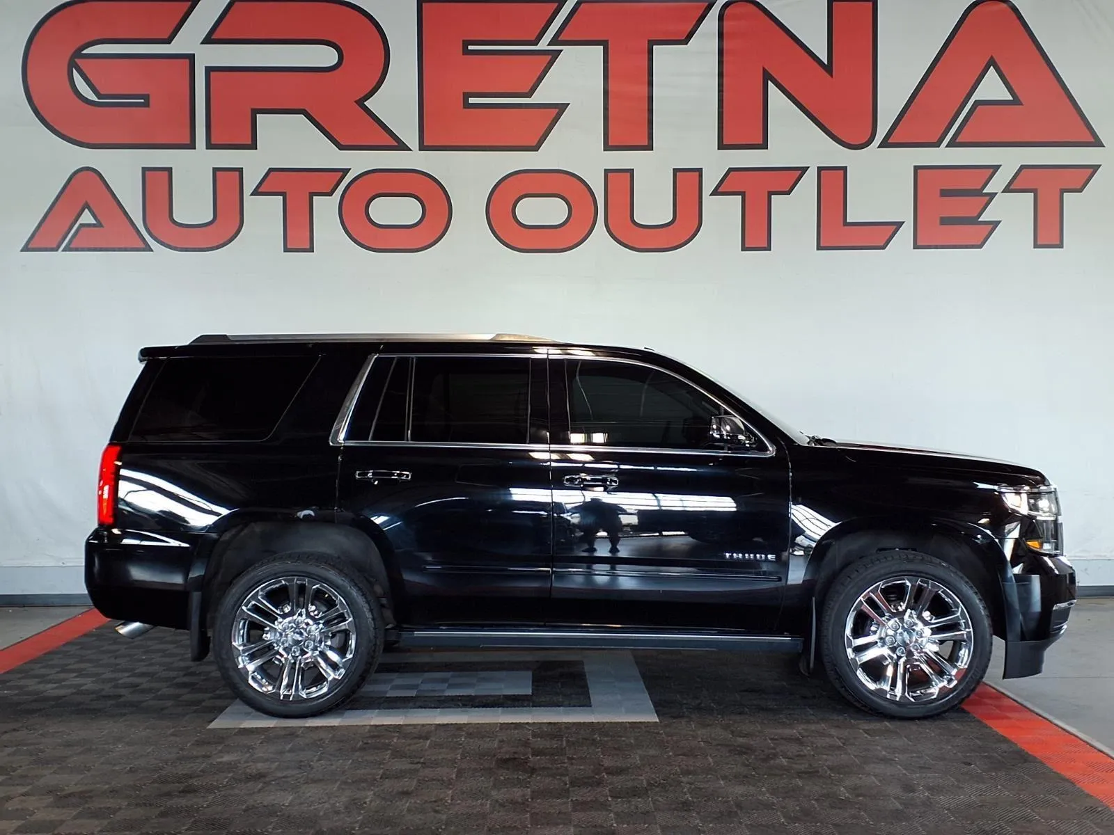 2019 Chevrolet Tahoe 4WD Premier's photo