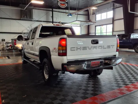 More photos of 2001 Chevrolet Silverado 2500HD at Gretna Auto Outlet, NE