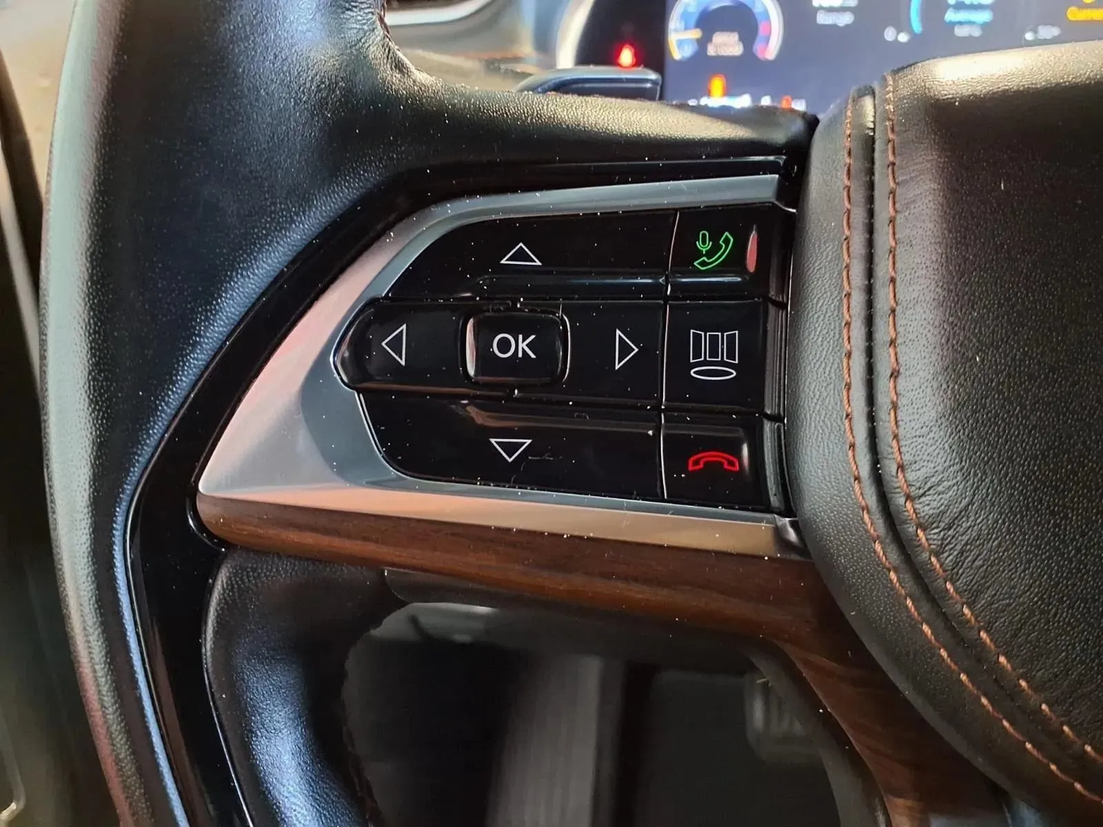 Jeep Grand Cherokee L photo 30