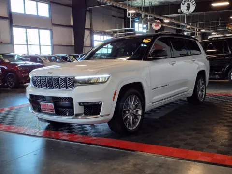 Another view of 2022 Jeep Grand Cherokee L Summit for sale in Gretna, NE at Gretna Auto Outlet