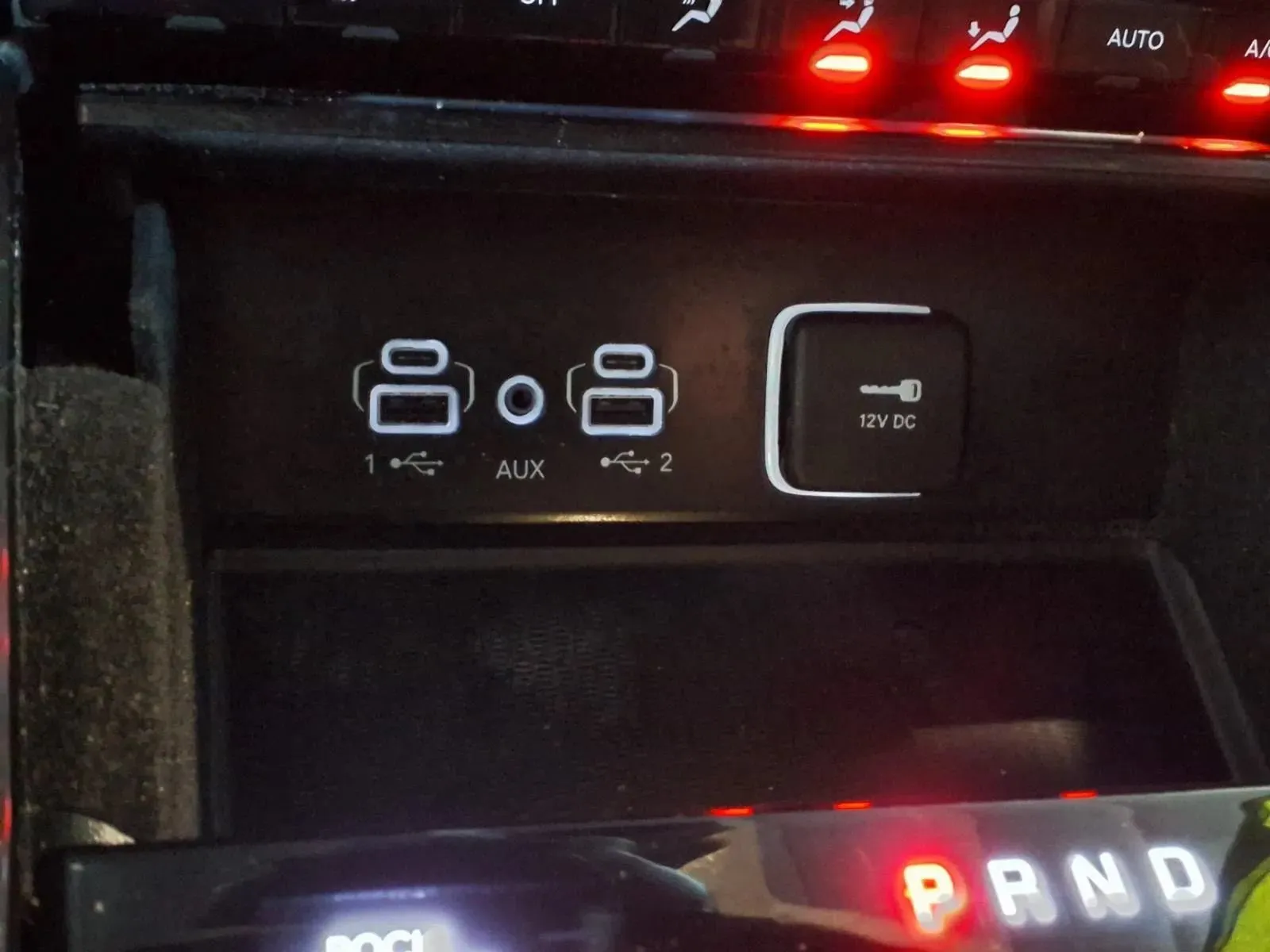 Jeep Grand Cherokee L photo 25