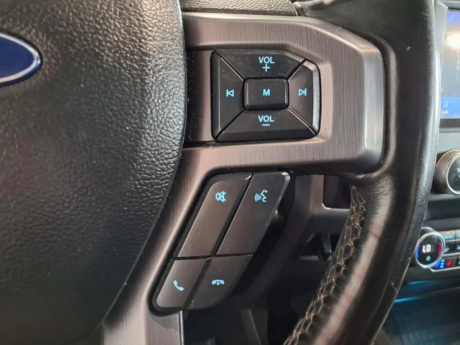 Ford Expedition photo 32
