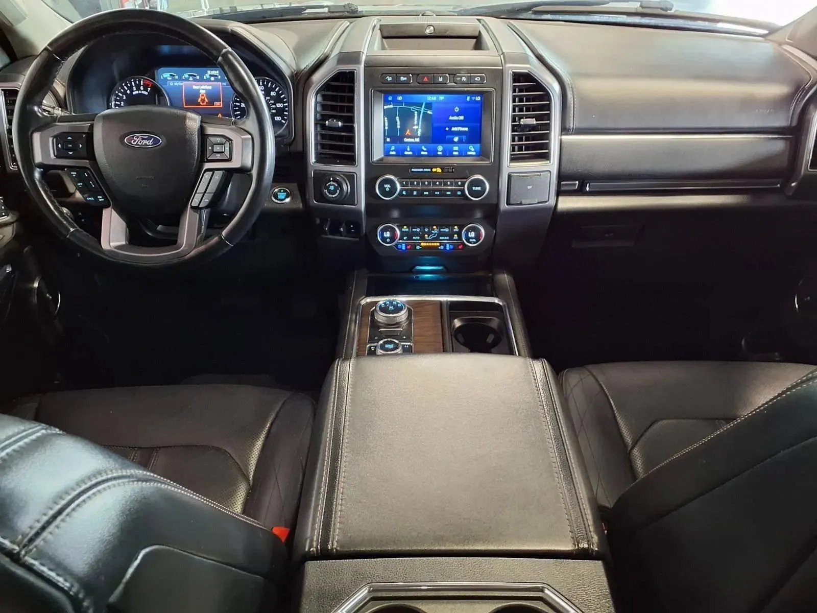 Ford Expedition photo 18