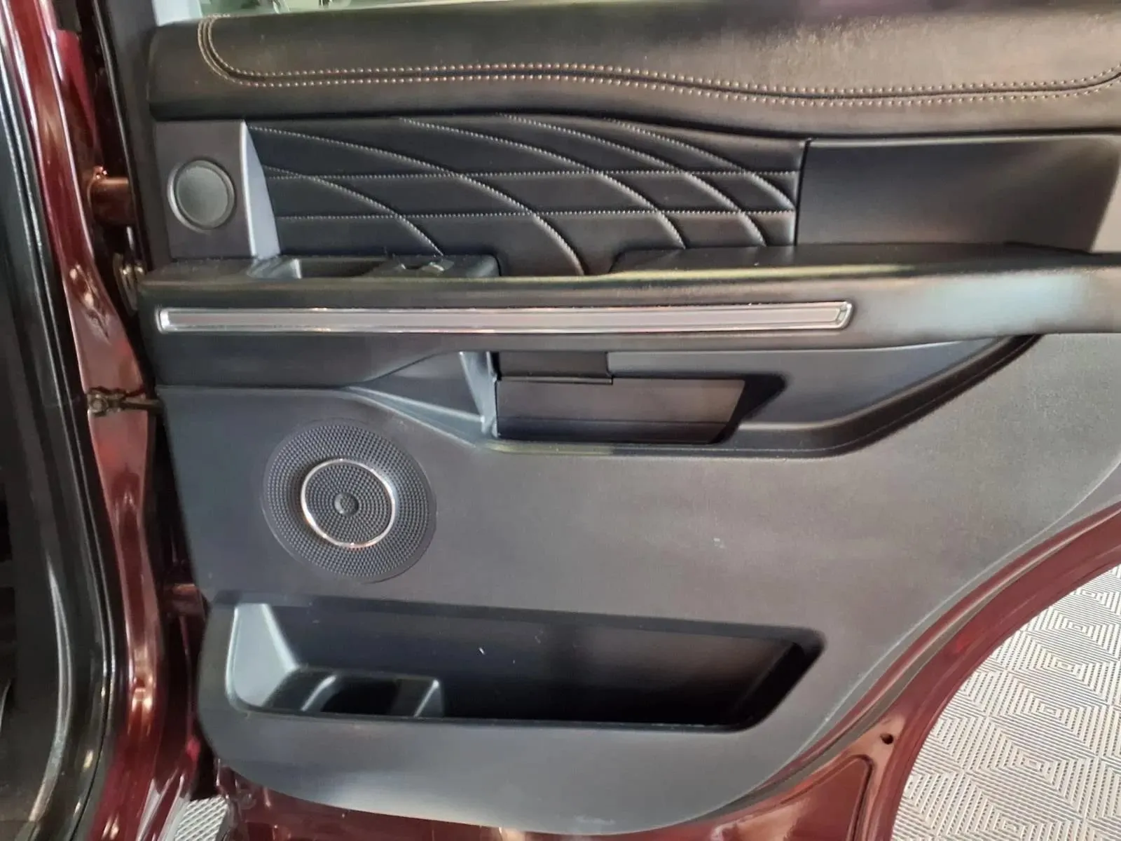 Ford Expedition photo 12