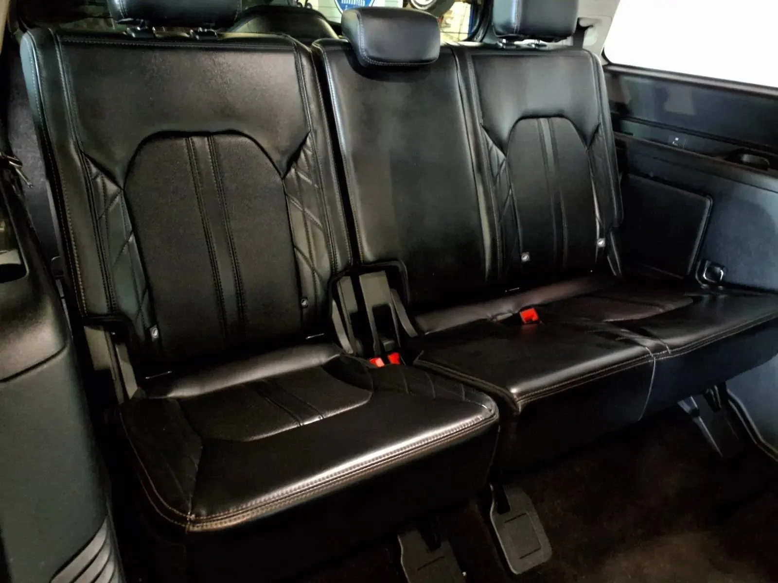 Ford Expedition photo 10