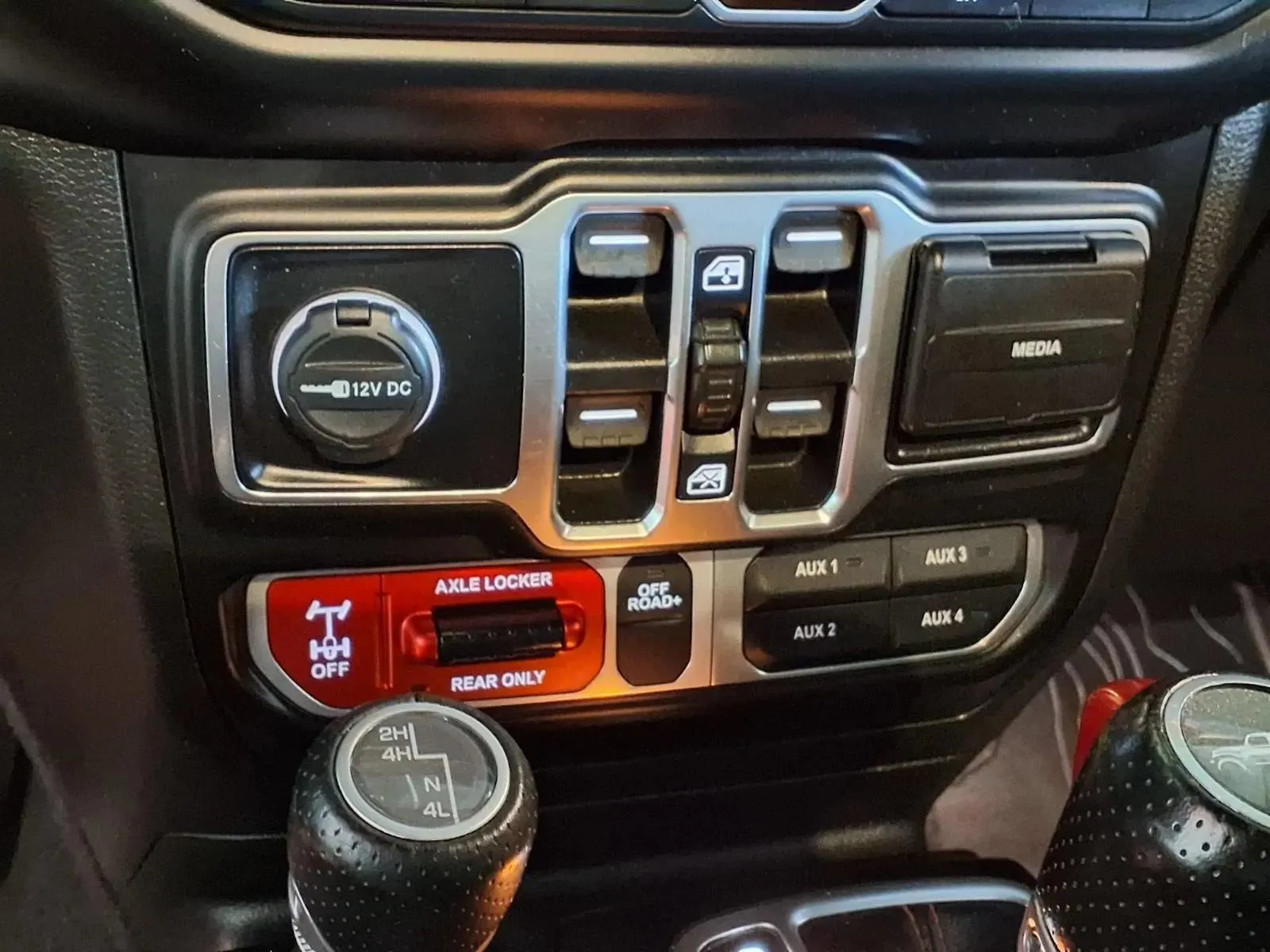 Jeep Gladiator photo 23