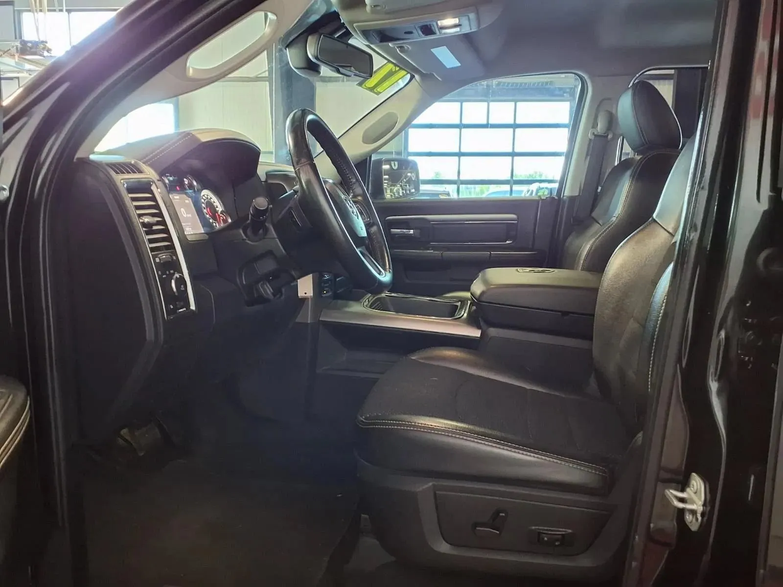 Ram 1500 photo 18