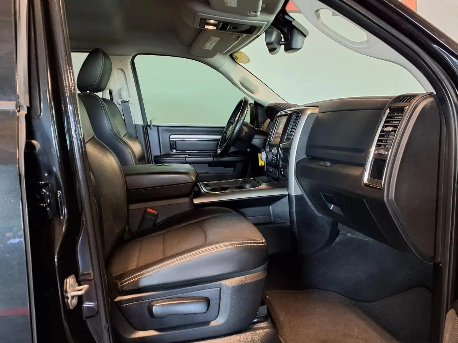 Ram 1500 photo 12