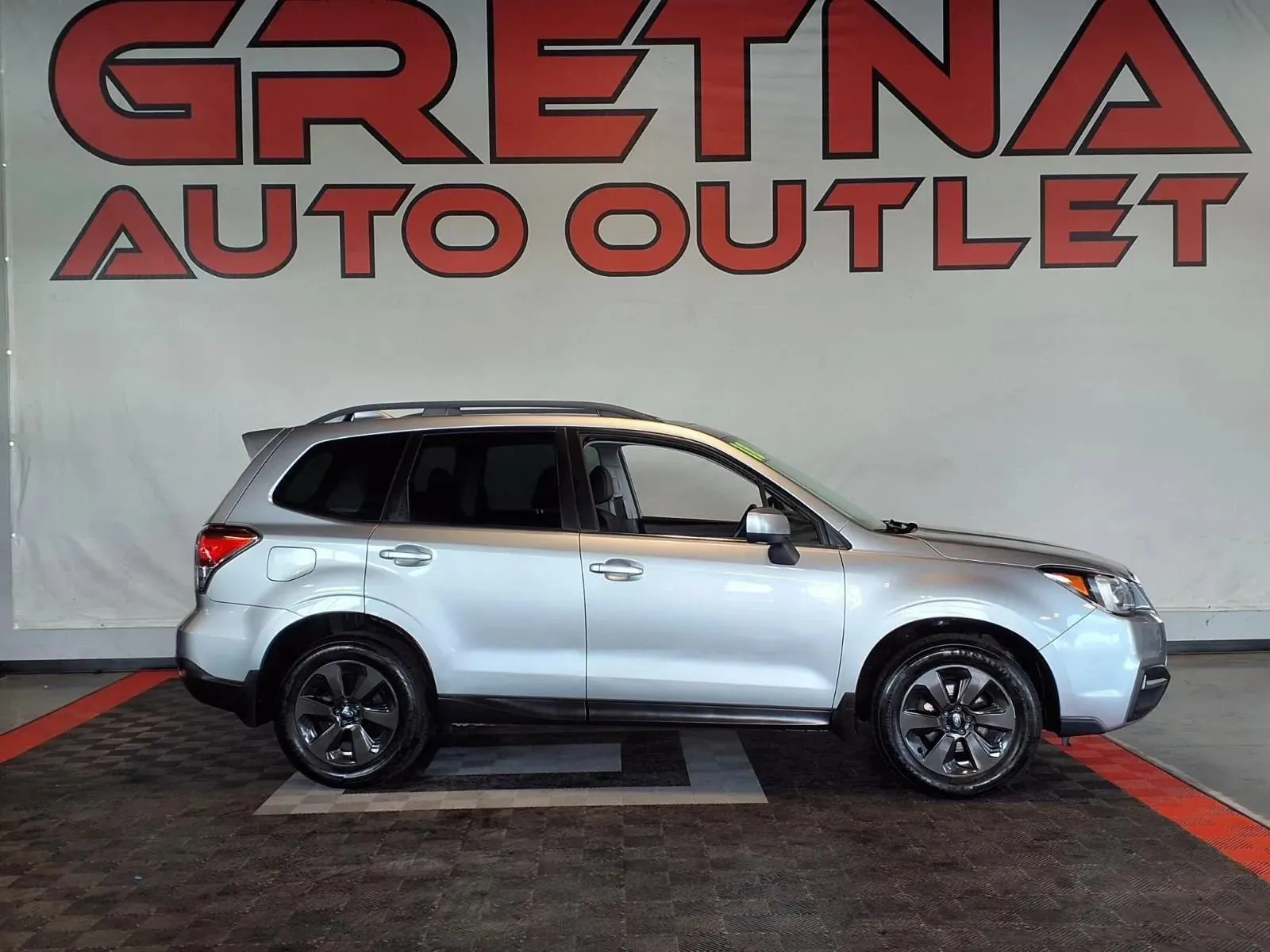 Silver 2018 Subaru Forester Limited for sale in Gretna, NE