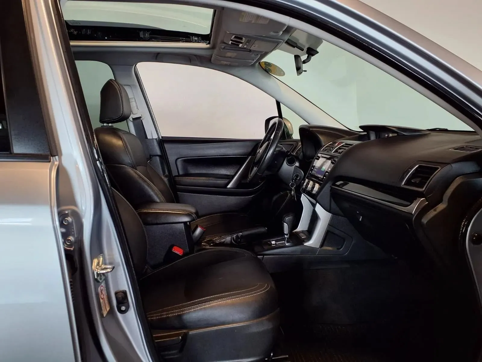 Subaru Forester photo 12