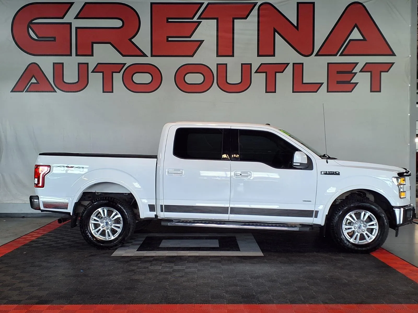 White 2017 Ford F-150 Lariat for sale in Gretna, NE
