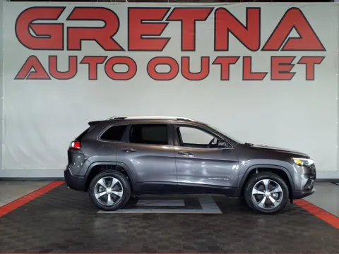 Gray 2019 Jeep Cherokee Limited for sale in Gretna, NE
