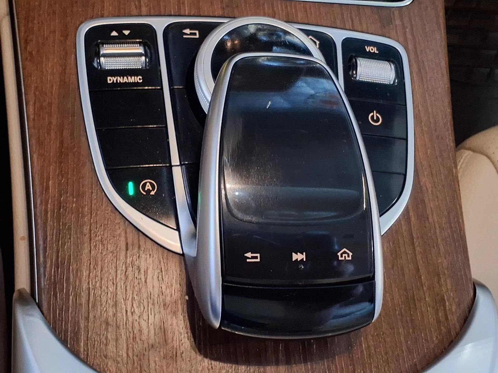 Mercedes-Benz C-Class photo 23