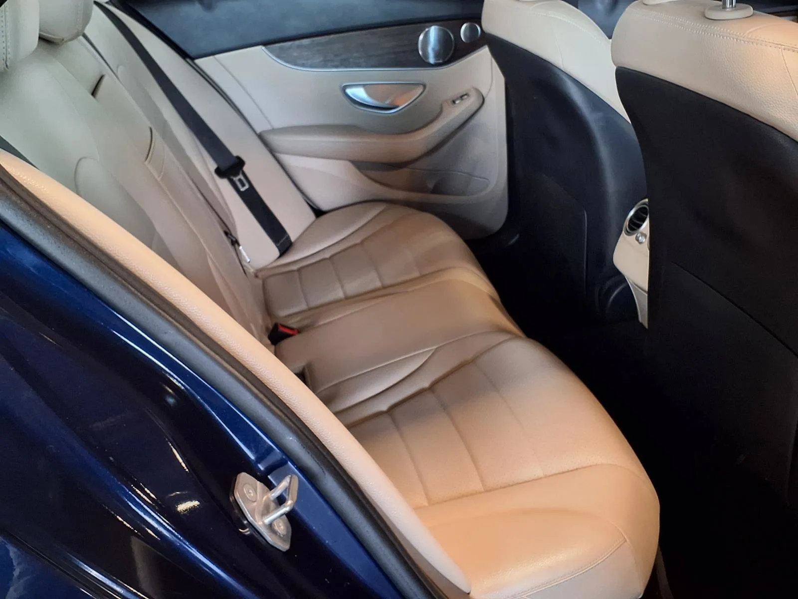 Mercedes-Benz C-Class photo 11