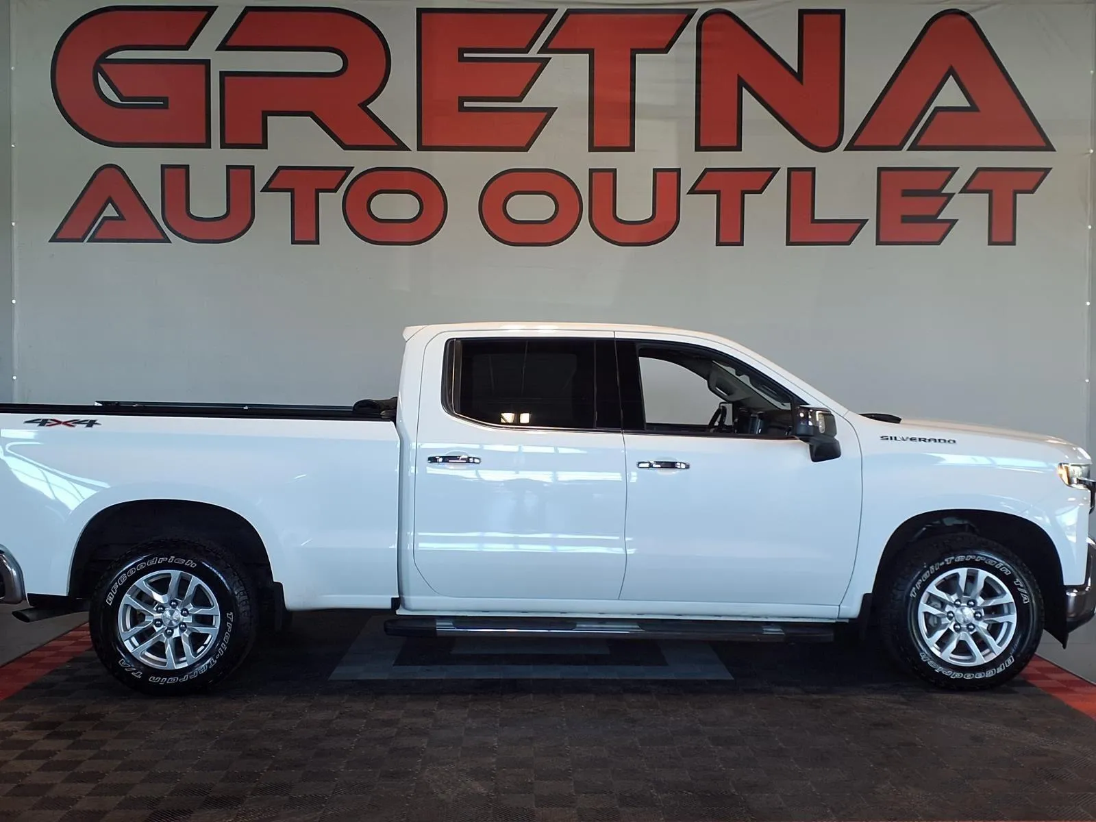 White 2020 Chevrolet Silverado 1500 LTZ for sale in Gretna, NE