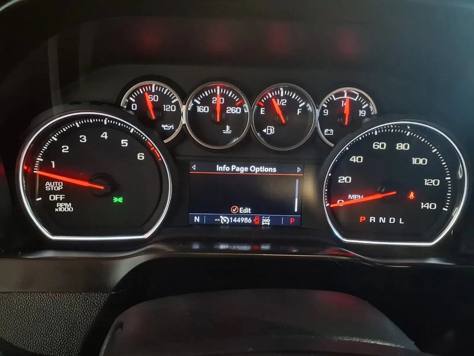 Chevrolet Silverado photo 25