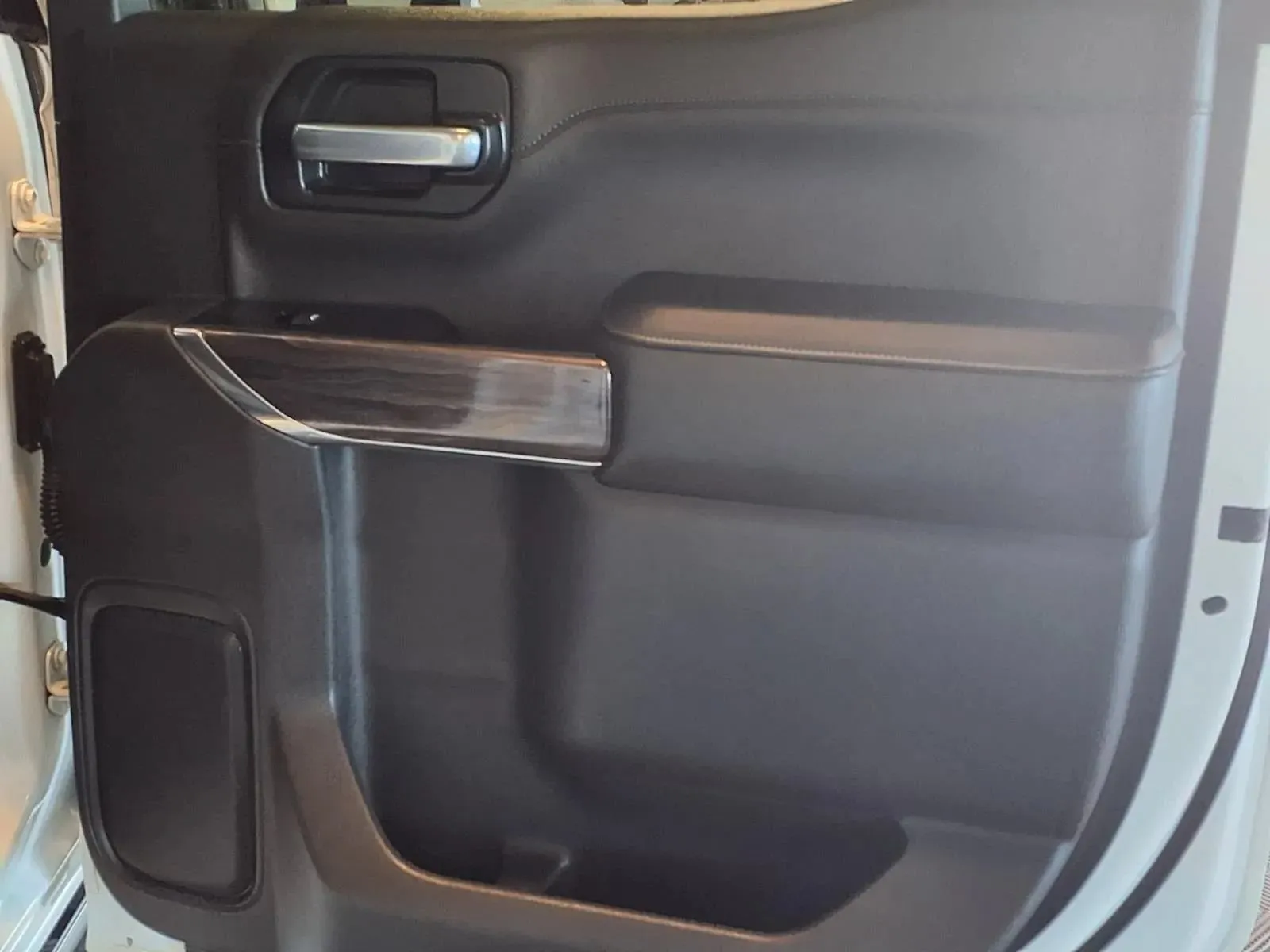 Chevrolet Silverado photo 10