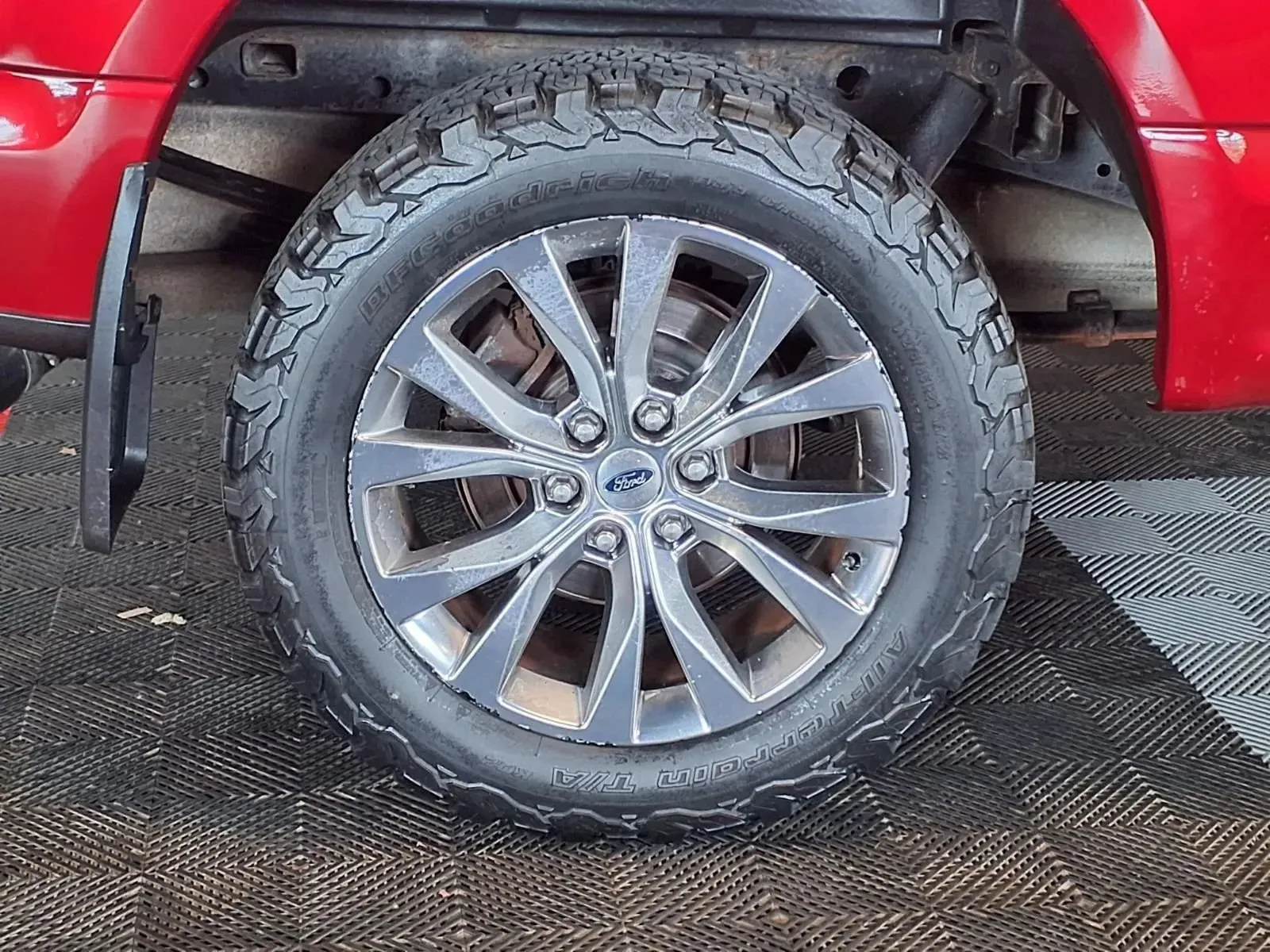 Ford F-150 photo 8