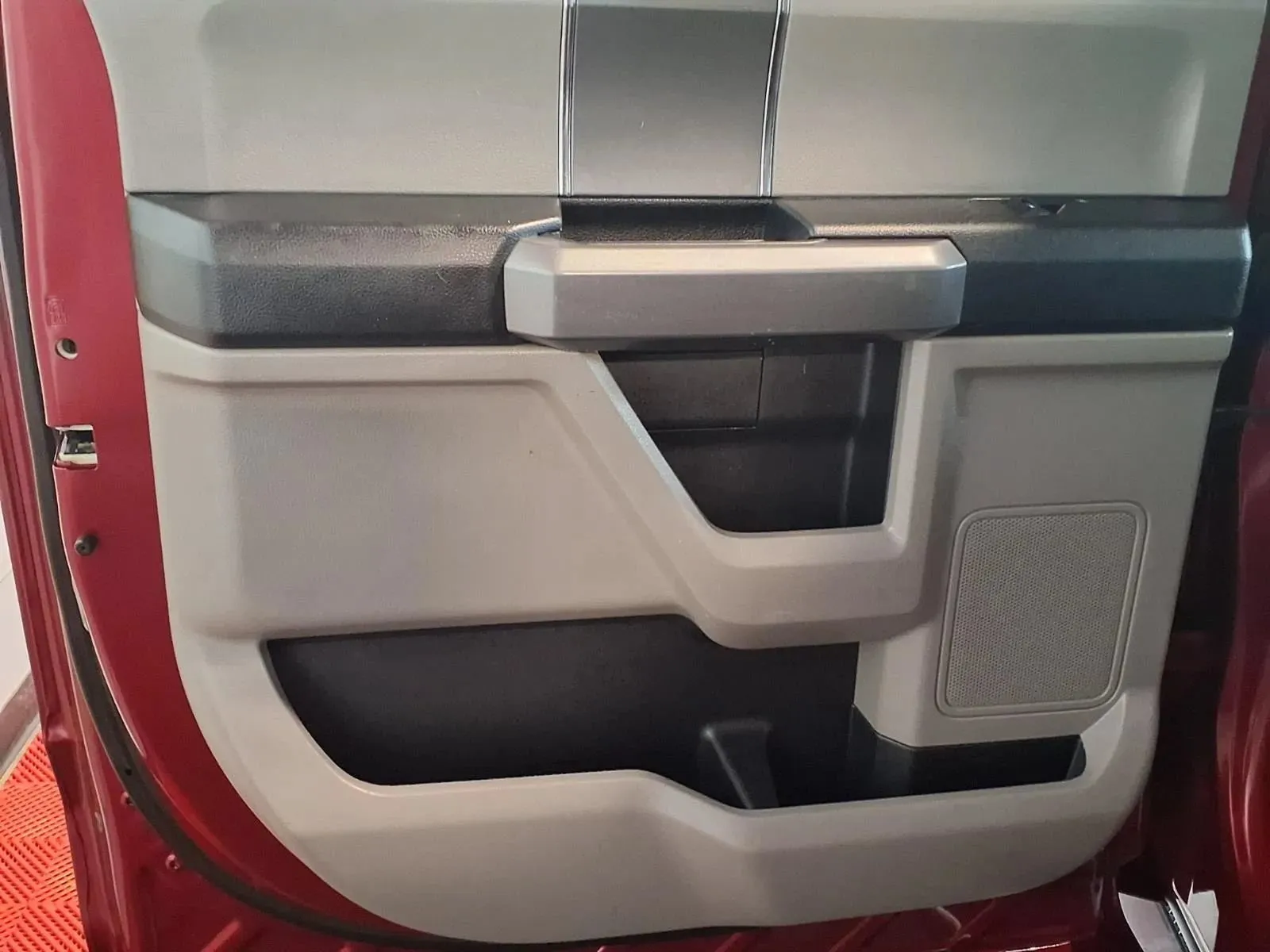Ford F-150 photo 13